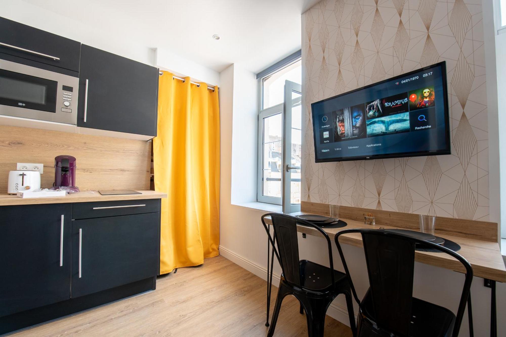 Au Nouveau Boulonnais - 4 Appartements Charmants Pour Couples, Familles Et Groupe D'Amis, Vieille Ville Et Centre Ville De Boulogne Sur Mer エクステリア 写真