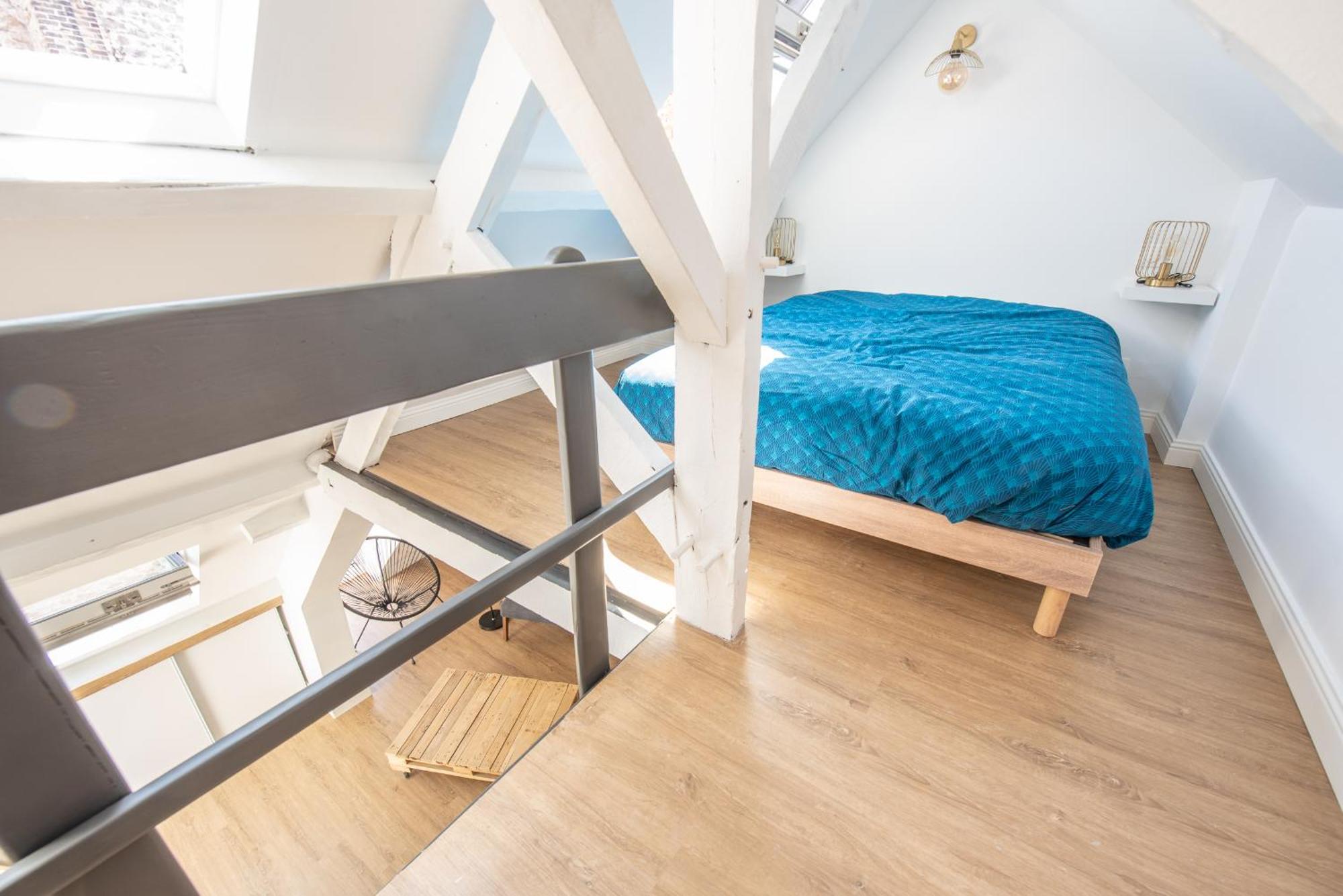 Au Nouveau Boulonnais - 4 Appartements Charmants Pour Couples, Familles Et Groupe D'Amis, Vieille Ville Et Centre Ville De Boulogne Sur Mer エクステリア 写真